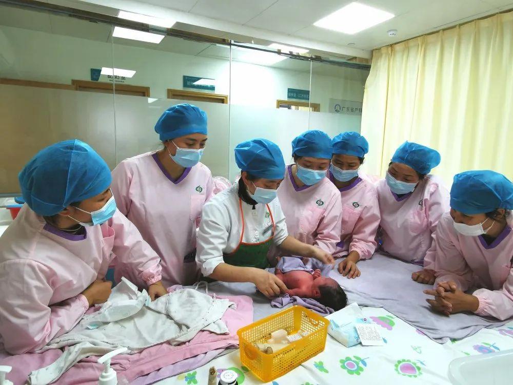大荔县妇婴监护型护送